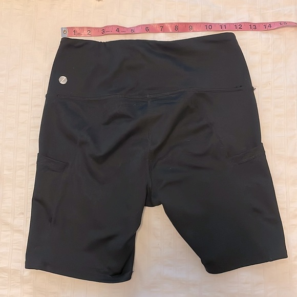 Z by Zella Bike Shorts - Picture 4 of 5